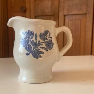 Vintage Pfaltzgraff Yorktowne Creamer